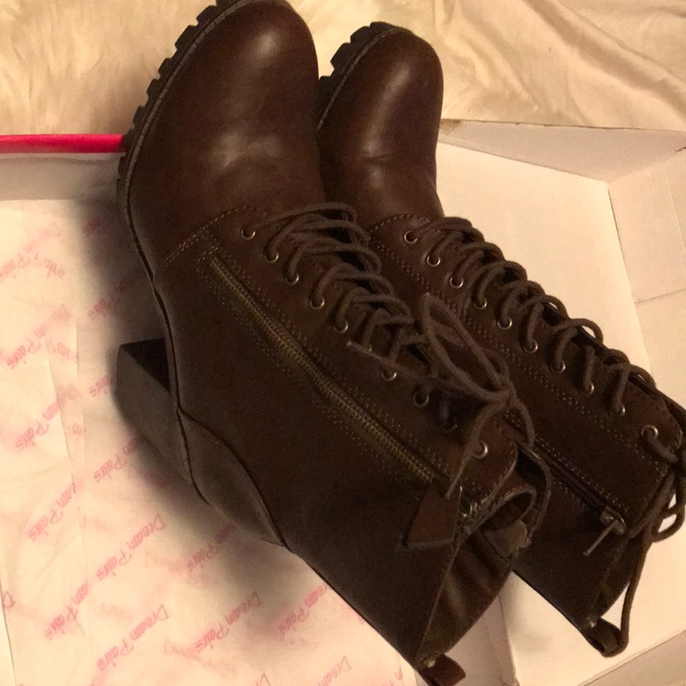 Booties - Picture 3 of 7